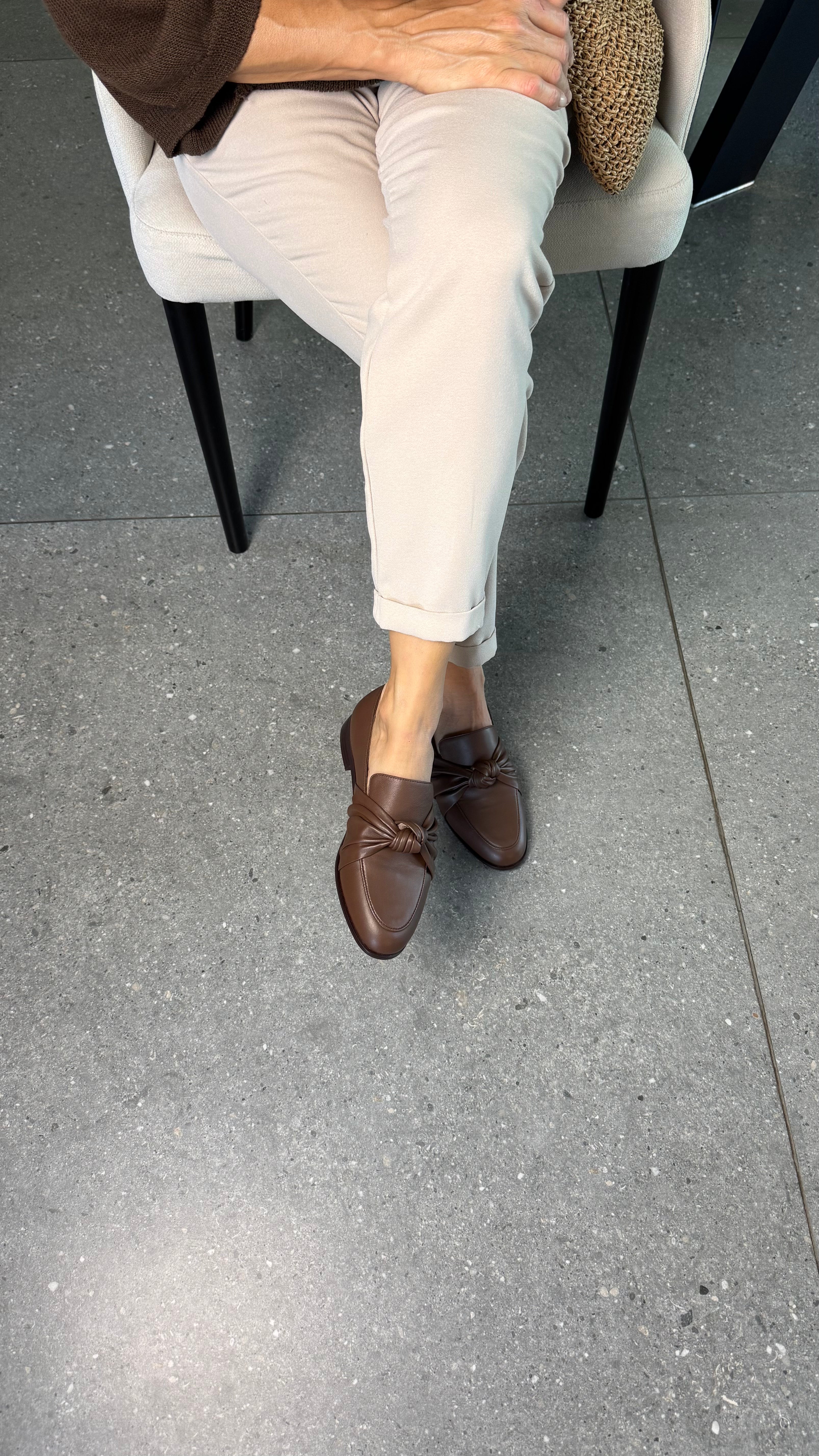 Néaude Sleek Loafers